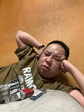 punk0805 online show from April 12, 2026, 11:57 am