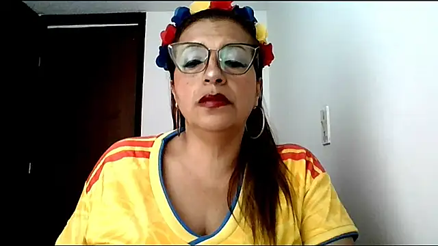 Snapshot of RossanaLionheart chatting on June 27, 2026, 12:22 pm RossanaLionheart online show from June 27, 2026, 12:22 pm