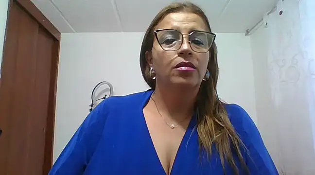 RossanaLionheart online show from February 25, 2025, 10:42 pm