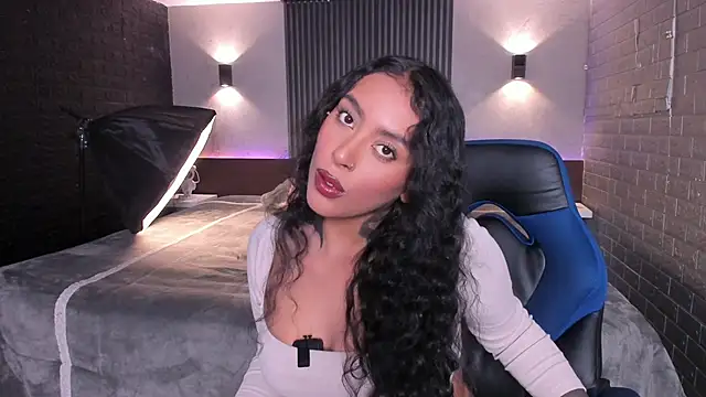 Snapshot of magic_marg chatting on February 2, 2026, 9:14 pm magic marg online show from February 2, 2026, 9:14 pm