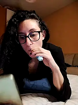 Snapshot of SofiaMori chatting on January 15, 2025, 10:02 pm SofiaMori online show from January 15, 2025, 10:02 pm