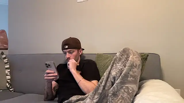 younghungginger online show from November 9, 2025, 10:36 pm