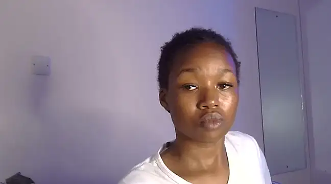 Snapshot of Sexy_rubylips chatting on February 11, 2025, 6:33 pm Sexy rubylips online show from February 11, 2025, 6:33 pm