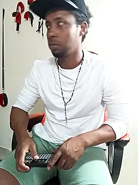 AlejoKhalifa  online show from December 16, 2025, 10:25 pm