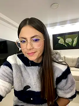 GiiirlPower online show from September 28, 2025, 5:14 am