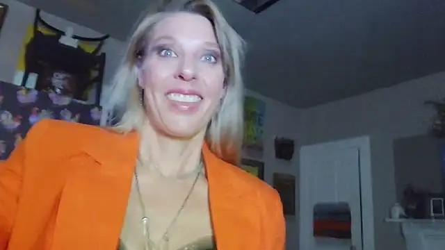 Glamazonx online show from April 3, 2026, 2:51 am