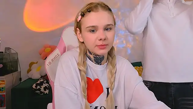 Britney Lynch online show from March 12, 2026, 7:07 pm