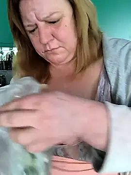 jusichka online show from January 12, 2026, 9:27 am