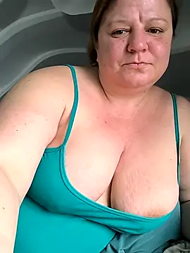 jusichka online show from February 7, 2026, 10:23 am