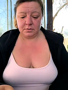 Snapshot of jusichka chatting on April 22, 2026, 5:58 am jusichka online show from April 22, 2026, 5:58 am