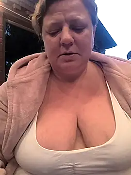 jusichka online show from September 8, 2025, 4:28 pm