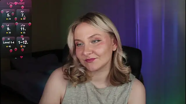 Snapshot of sensual_girrrl chatting on September 22, 2025, 7:31 pm sensual girrrl online show from September 22, 2025, 7:31 pm