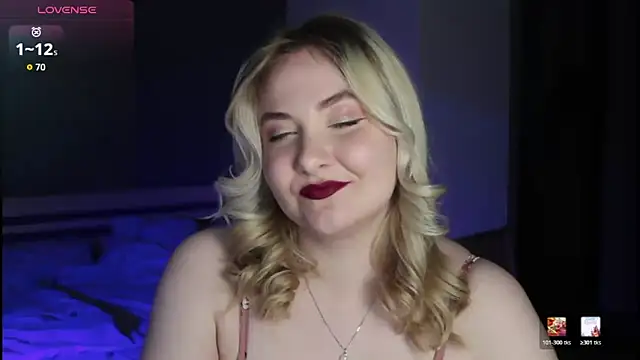 sensual girrrl online show from April 23, 2026, 11:28 pm