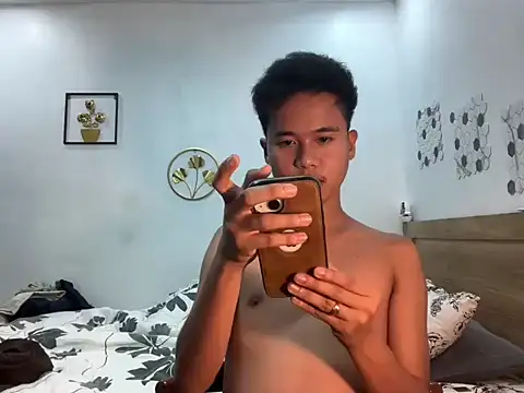 Snapshot of Asiantwink21 chatting on September 11, 2025, 1:55 pm Asiantwink21 online show from September 11, 2025, 1:55 pm