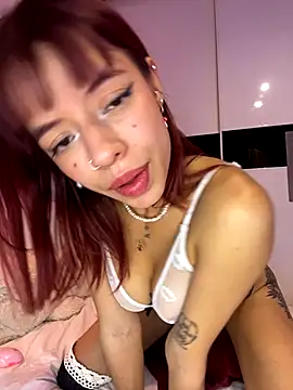 Emma moon444 online show from November 26, 2025, 10:54 pm