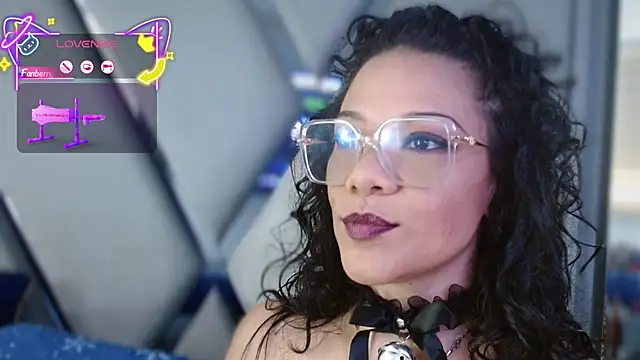 paula daniela1 online show from November 8, 2025, 2:42 pm