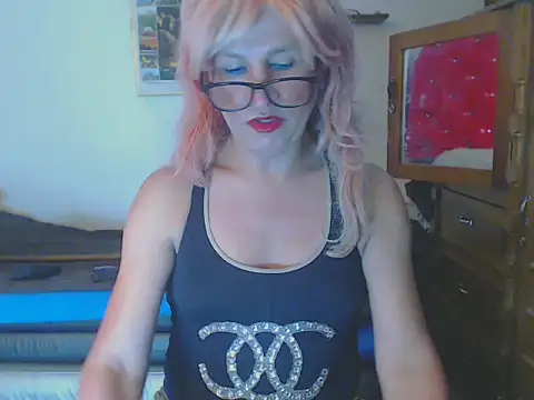 LorenJade online show from February 27, 2025, 7:19 am
