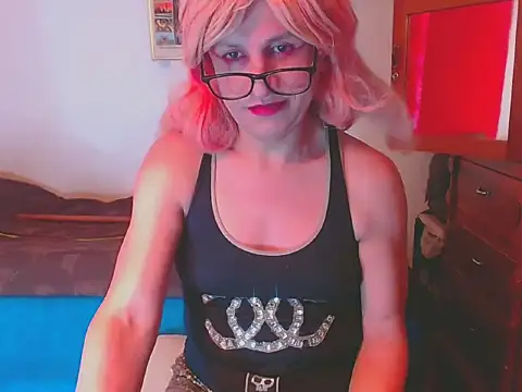 LorenJade online show from February 13, 2026, 7:52 am