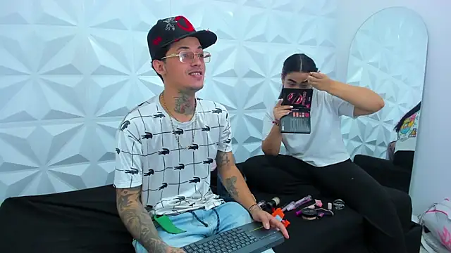 Aronjusting online show from February 19, 2026, 1:02 am