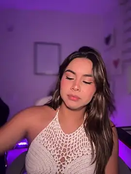 Zarah Blare online show from November 20, 2025, 2:01 am