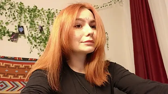 Snapshot of girl_with_snaketatto0 chatting on December 3, 2025, 1:50 am girl with snaketatto0 online show from December 3, 2025, 1:50 am