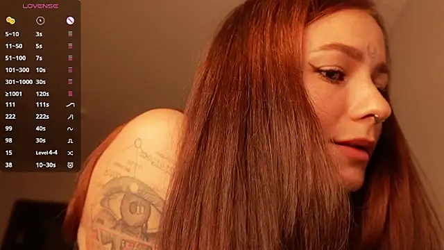 girl with snaketatto0 online show from April 3, 2026, 3:02 am