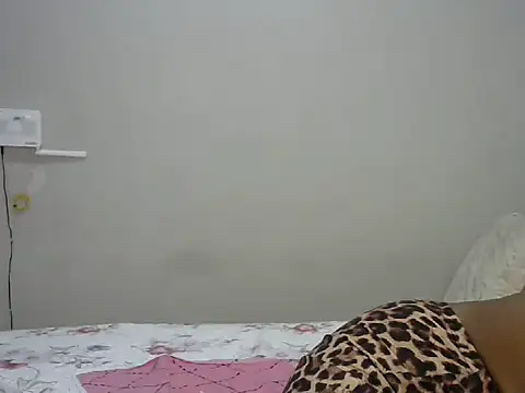 Snapshot of Cariepink chatting on February 13, 2026, 8:47 am Cariepink online show from February 13, 2026, 8:47 am