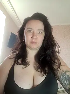 AlexaLexie online show from November 15, 2025, 8:51 am