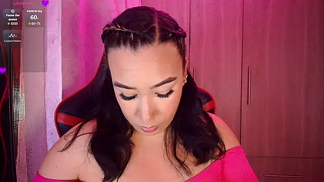 Snapshot of leahtemptation3 chatting on March 7, 2026, 12:17 am leahtemptation3 online show from March 7, 2026, 12:17 am