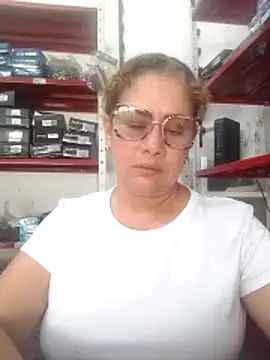 sophiahunt286 online show from March 7, 2026, 3:39 pm