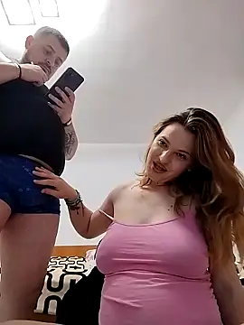 Aryana1414 online show from November 4, 2025, 8:01 pm