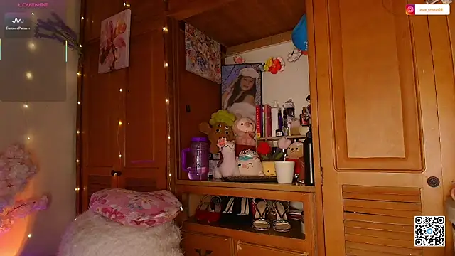 Snapshot of eva_rosse69 chatting on May 20, 2026, 12:13 pm eva rosse69 online show from May 20, 2026, 12:13 pm