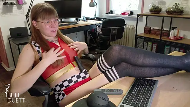 BettDuett online show from October 26, 2025, 1:11 pm