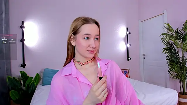 Sweett Monica online show from April 7, 2026, 12:56 am