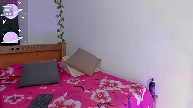 Snapshot of andrea_osorio_ chatting on February 22, 2026, 12:07 pm andrea osorio online show from February 22, 2026, 12:07 pm