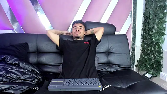 JuanCamiilo 66 online show from March 20, 2026, 2:01 am