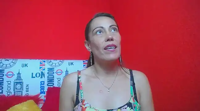 alejandracooper  online show from January 13, 2025, 4:51 pm