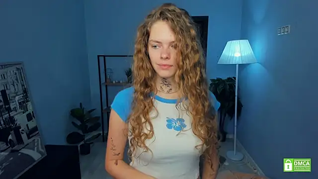 RayaNenlia online show from November 25, 2025, 5:08 am