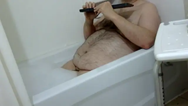 caressonnous online show from November 18, 2025, 6:11 pm