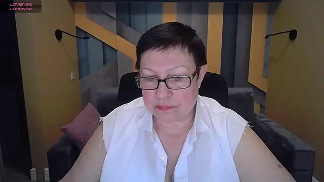 BarbaraTurners online show from February 3, 2025, 6:39 pm