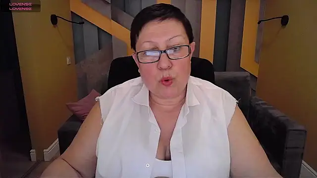 BarbaraTurners online show from February 2, 2025, 6:31 pm
