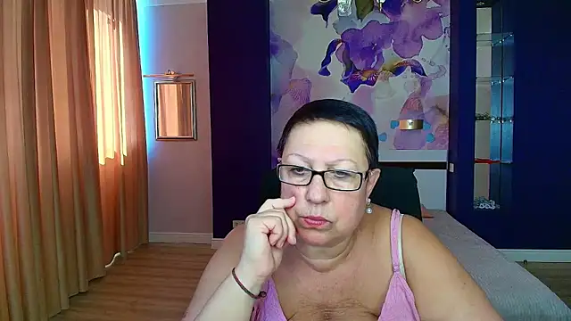 BarbaraTurners online show from September 14, 2025, 11:21 am
