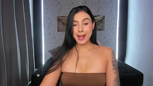Snapshot of Valerie_Corthez chatting on May 25, 2026, 7:45 pm Valerie Corthez online show from May 25, 2026, 7:45 pm