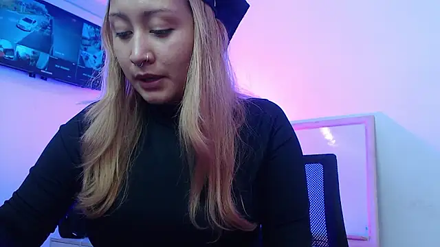 KorayRoussel online show from February 28, 2026, 3:11 pm