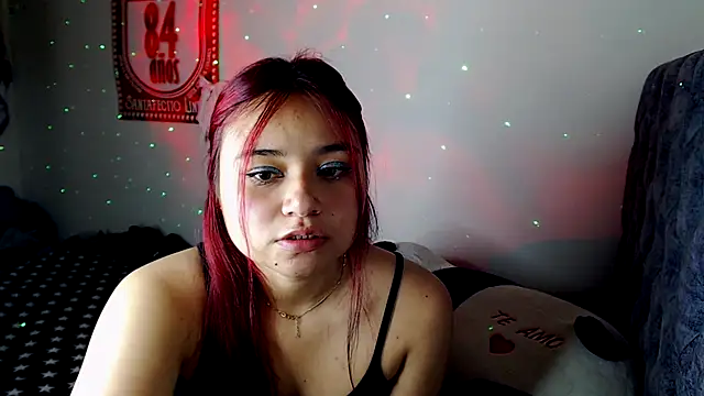 Snapshot of Sweet_cheerry__ chatting on November 7, 2025, 4:06 am Sweet cheerry online show from November 7, 2025, 4:06 am