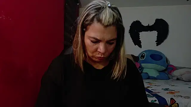charlotedoll online show from May 24, 2026, 1:49 am