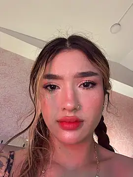 Snapshot of Arianavillada chatting on February 3, 2026, 3:15 am Arianavillada online show from February 3, 2026, 3:15 am