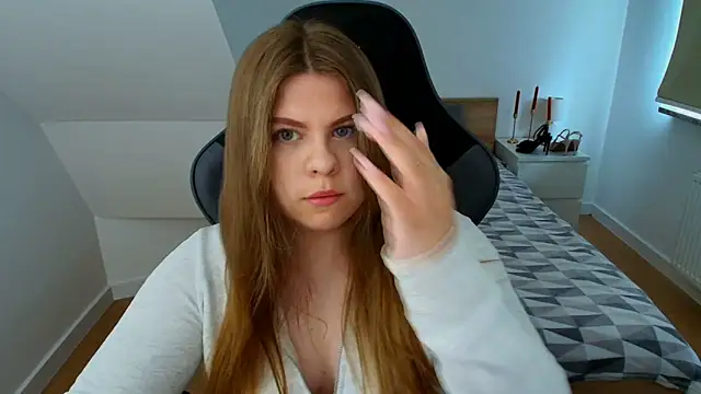 AbbyPleasure online show from May 22, 2026, 1:42 pm