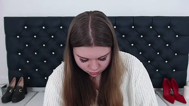 Snapshot of AbbyPleasure chatting on March 20, 2025, 9:48 am AbbyPleasure online show from March 20, 2025, 9:48 am