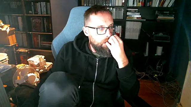 MeSteff online show from October 1, 2025, 7:07 pm